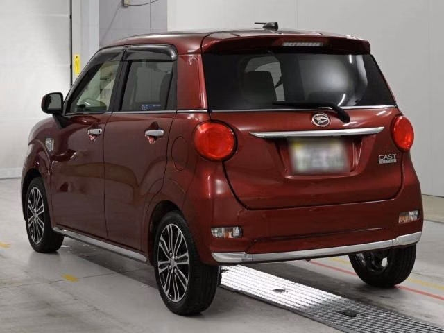 DAIHATSU CAST