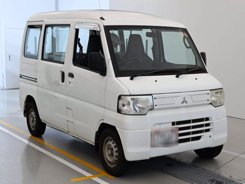MITSUBISHI MINICAB