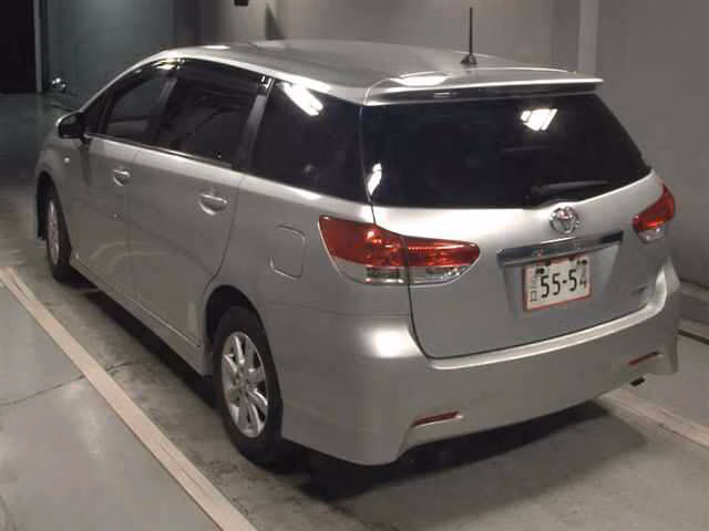 TOYOTA WISH