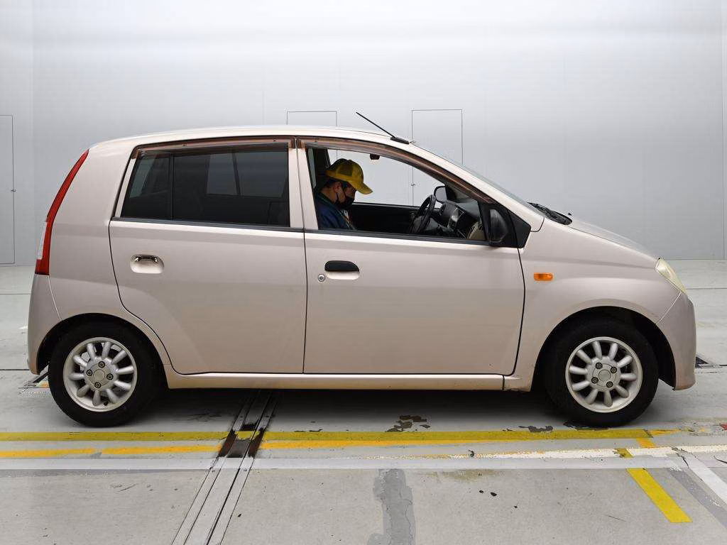 DAIHATSU MIRA