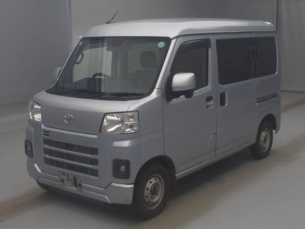 TOYOTA PIXIS VAN