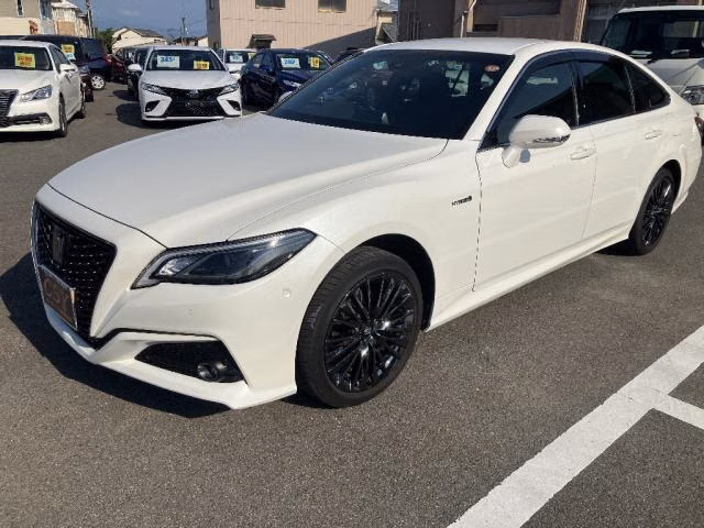 TOYOTA CROWN