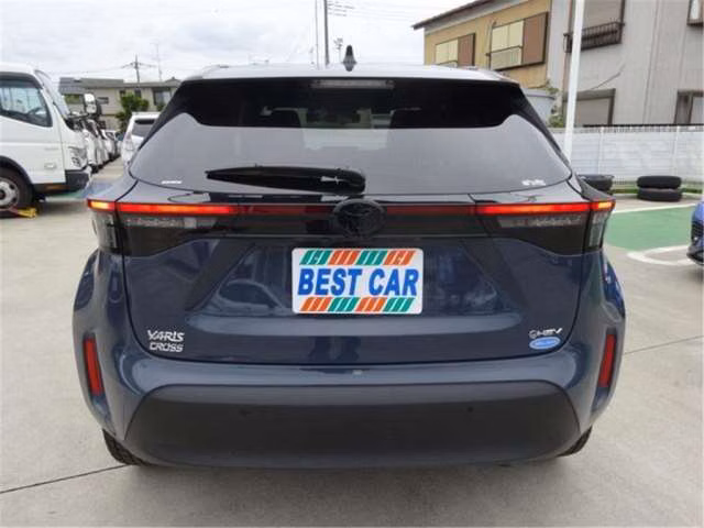 TOYOTA YARIS CROSS