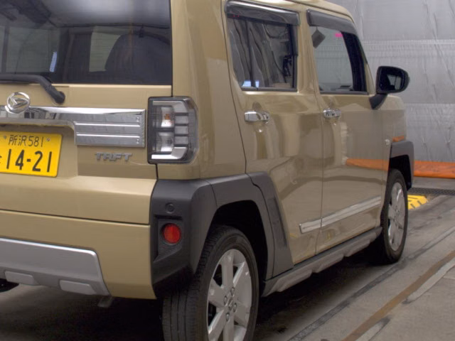 DAIHATSU TAFT