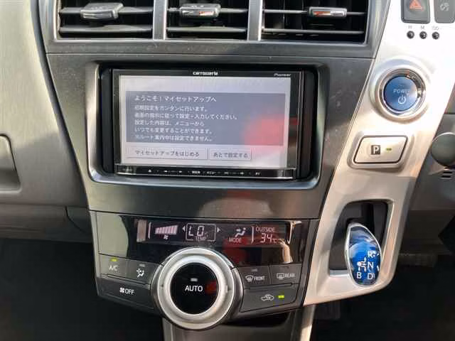 TOYOTA PRIUS ALPHA