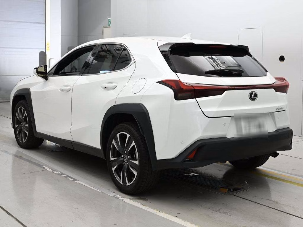 LEXUS UX200