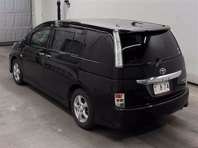 TOYOTA ISIS