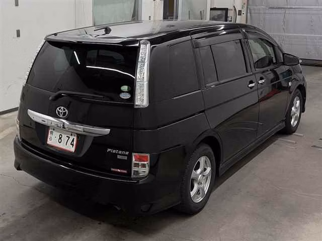 TOYOTA ISIS