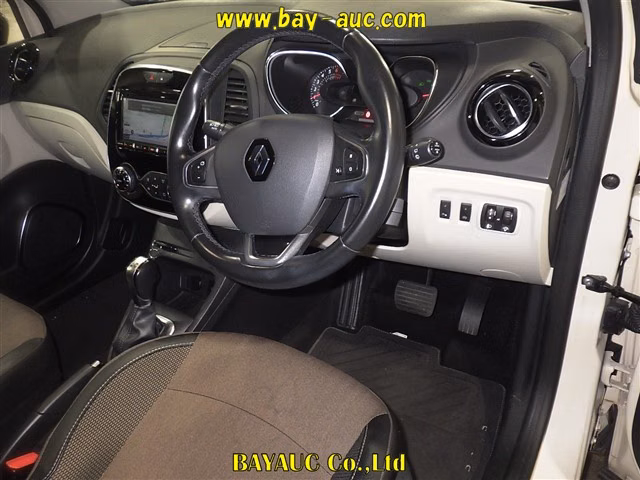 RENAULT CAPTUR