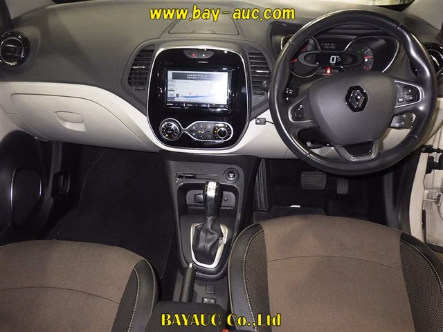 RENAULT CAPTUR