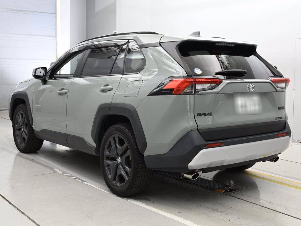 TOYOTA RAV4
