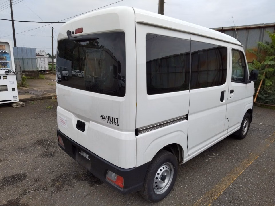 DAIHATSU ATRAI