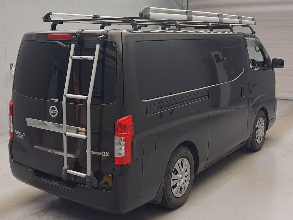NISSAN NV350 CARAVAN