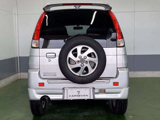 DAIHATSU TERIOS KID