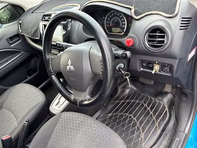 MITSUBISHI MIRAGE