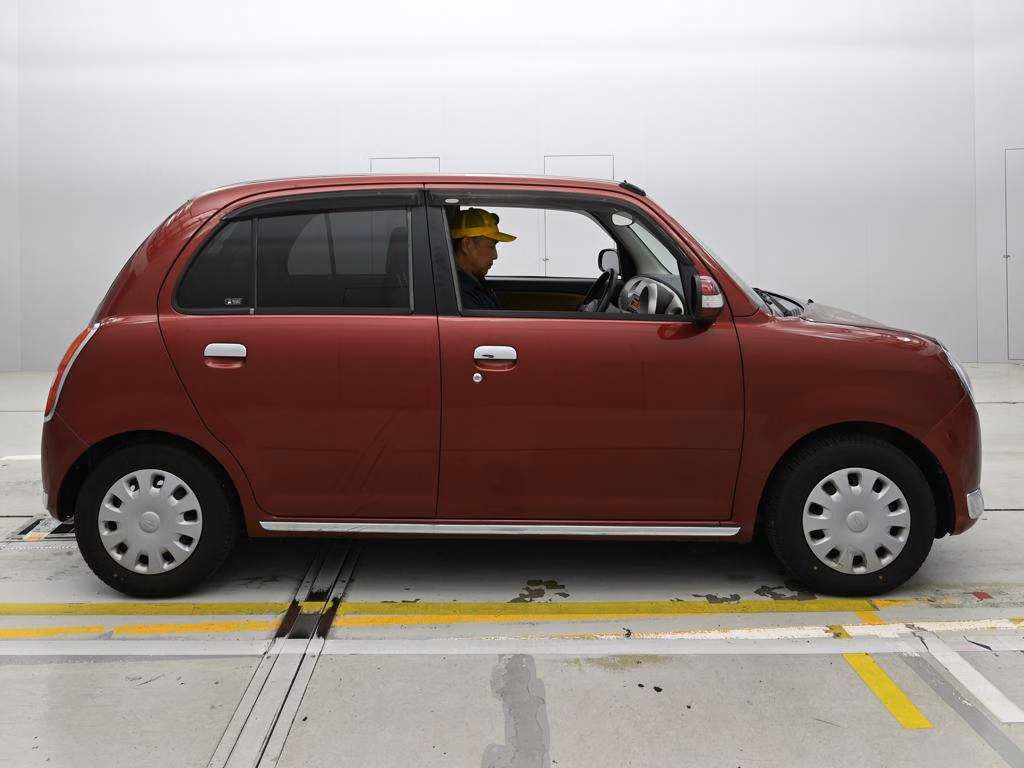 DAIHATSU MIRA GINO