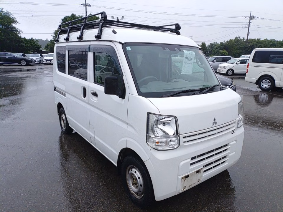 MITSUBISHI MINICAB