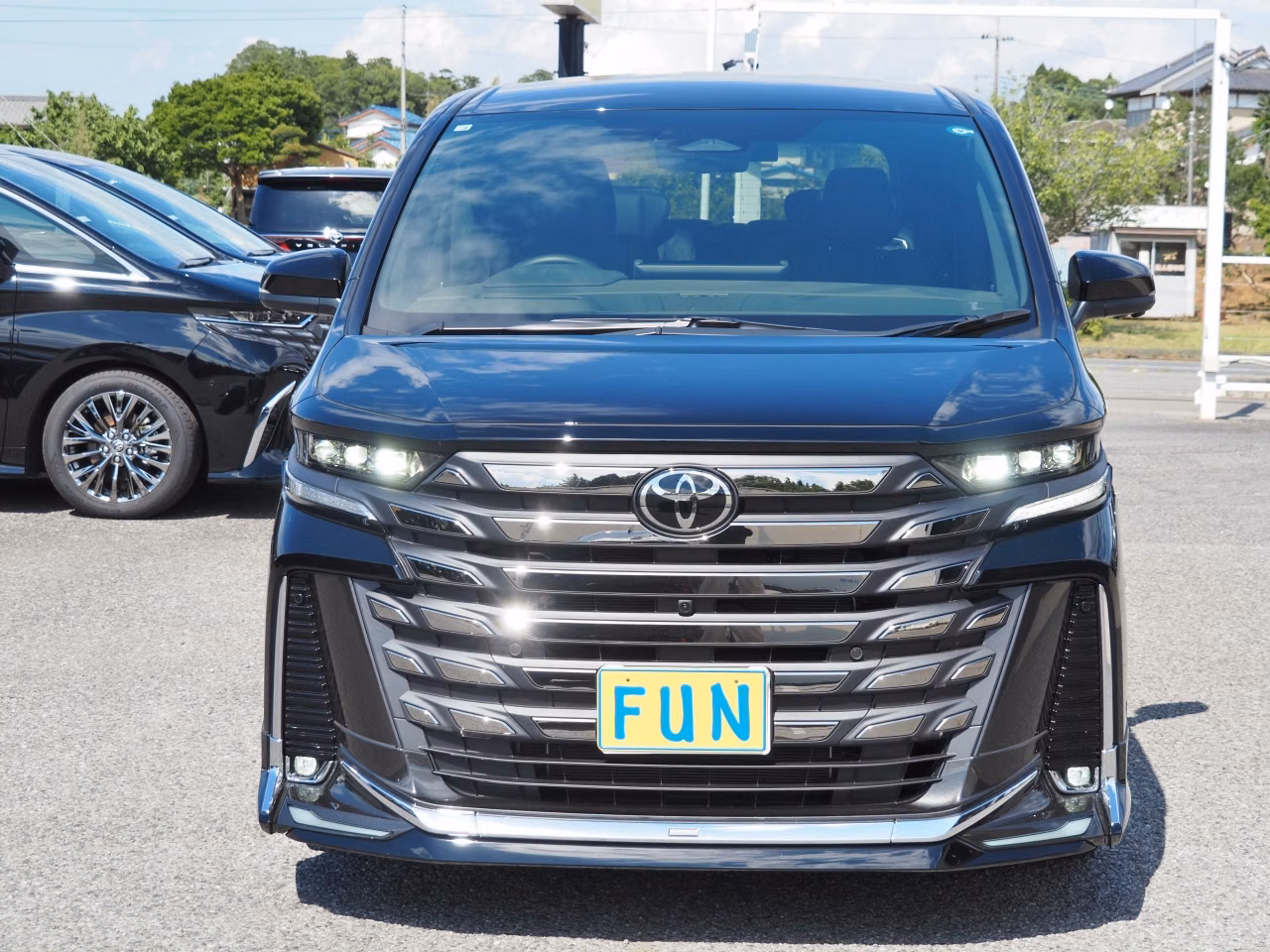 TOYOTA VELLFIRE