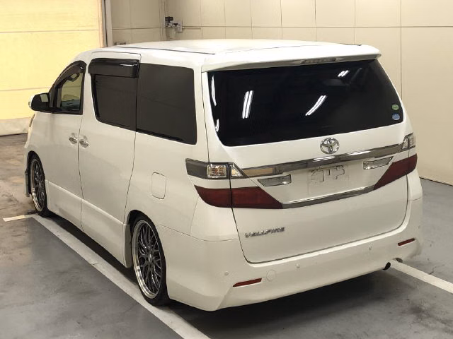 TOYOTA VELLFIRE