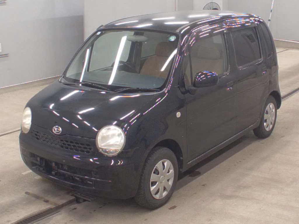 DAIHATSU MOVE LATTE