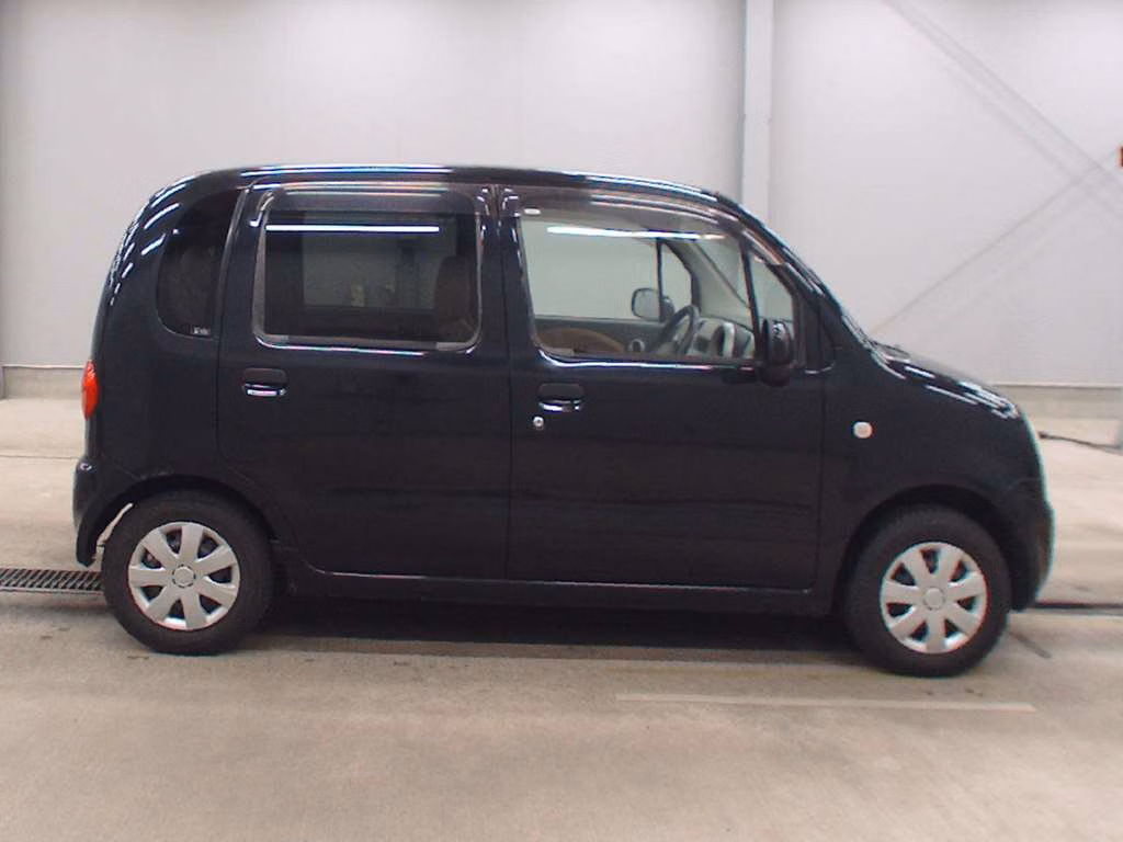 DAIHATSU MOVE LATTE