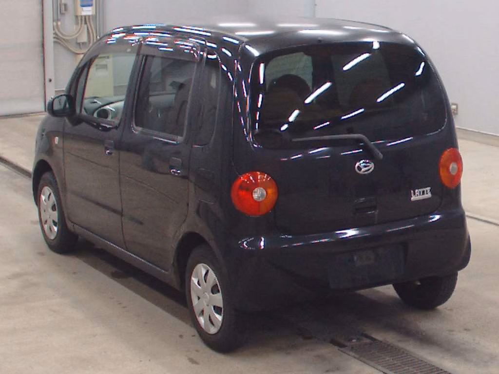 DAIHATSU MOVE LATTE