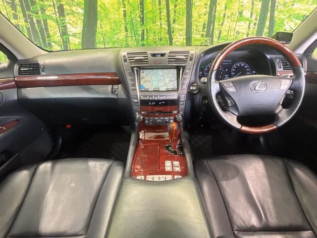 LEXUS LS460
