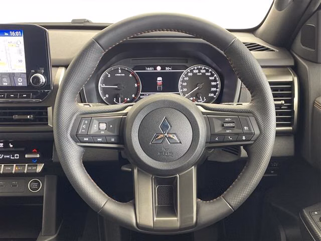 MITSUBISHI TRITON