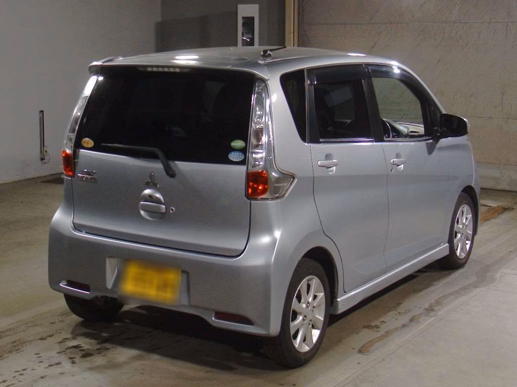 MITSUBISHI EK CUSTOM