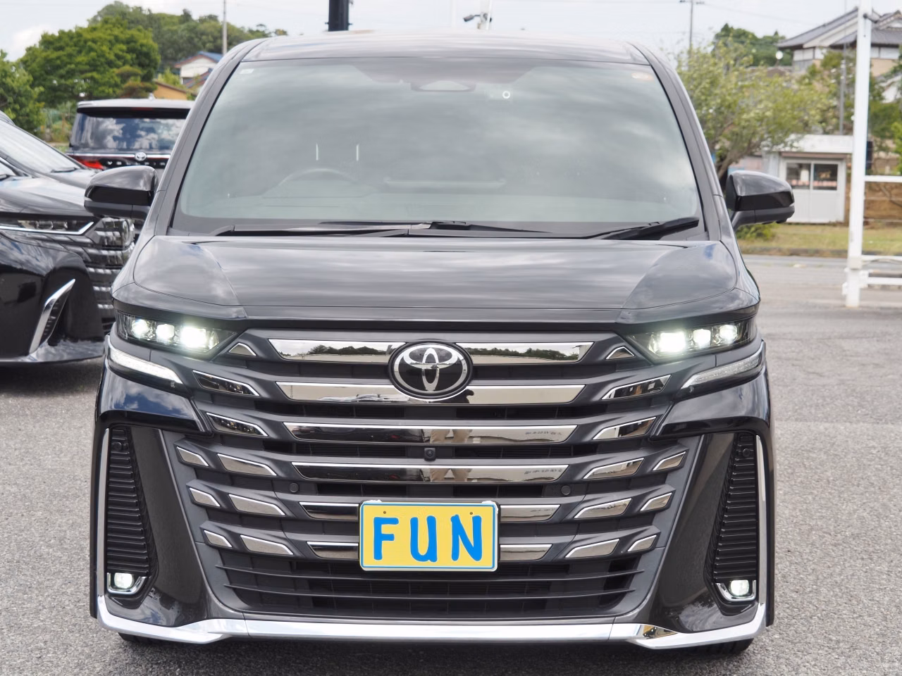 TOYOTA VELLFIRE