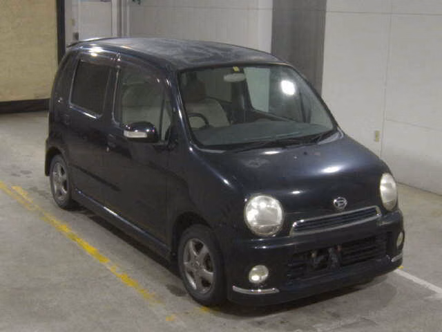 DAIHATSU MOVE LATTE