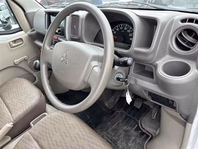 MITSUBISHI MINICAB