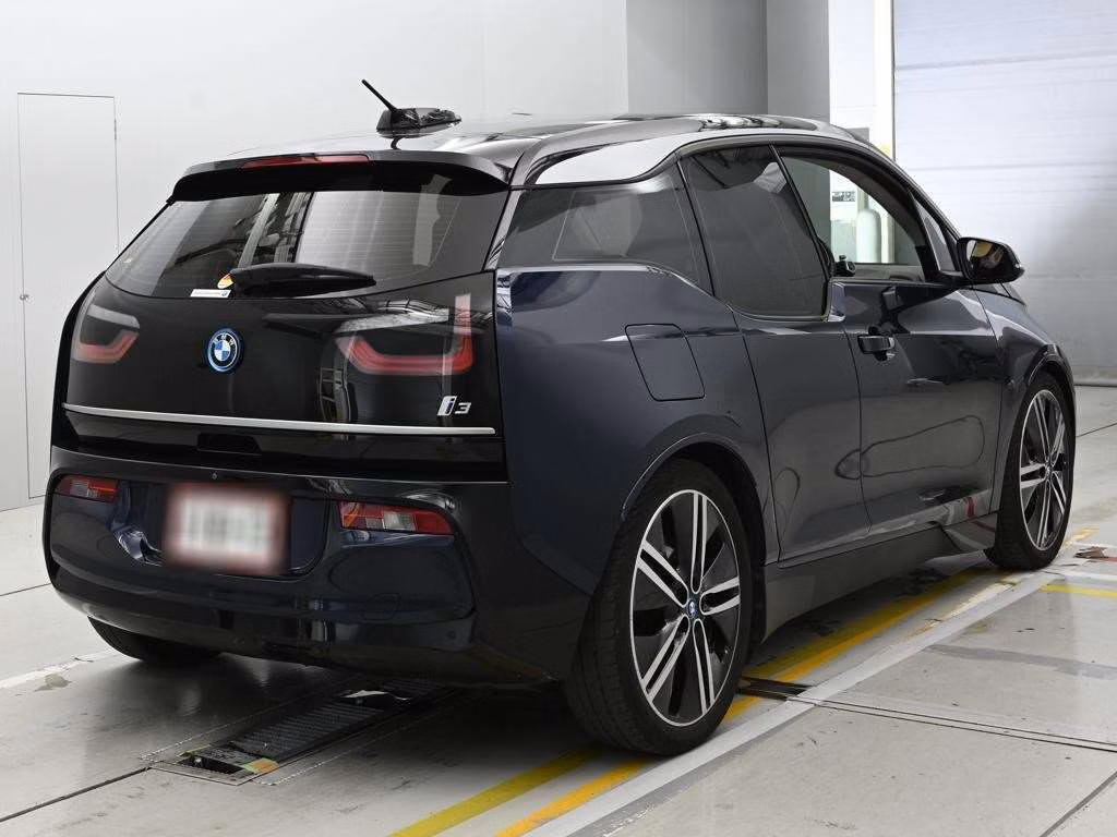 BMW I3