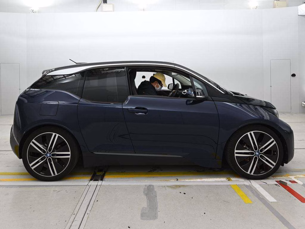BMW I3