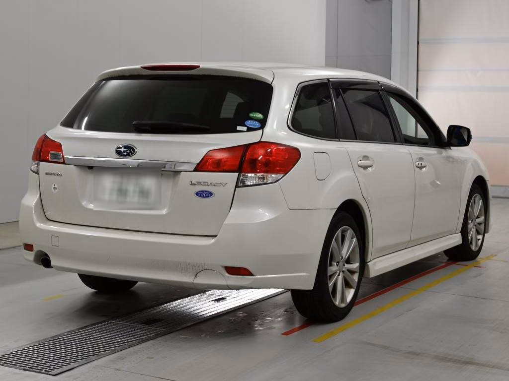 SUBARU LEGACY