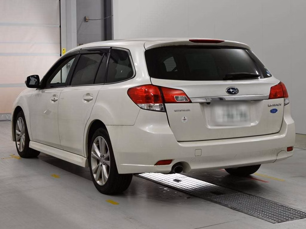 SUBARU LEGACY