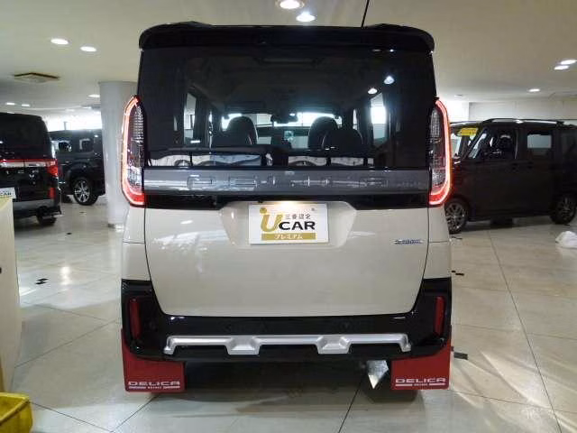 MITSUBISHI DELICA MINI