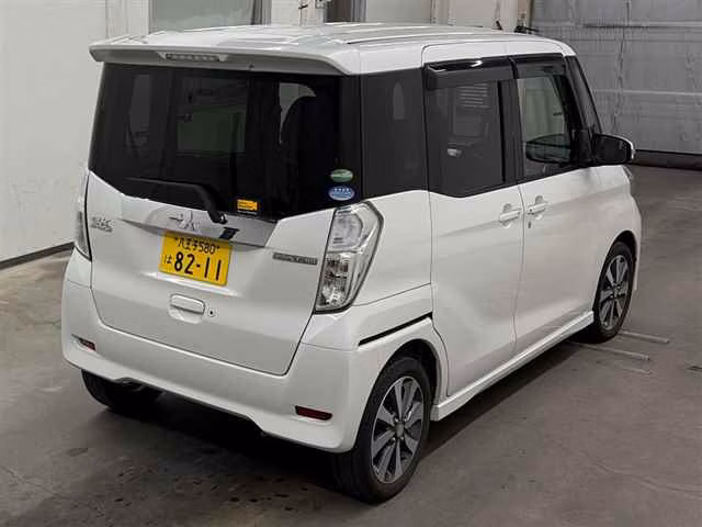 MITSUBISHI EK SPACE
