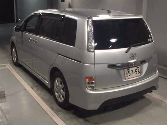 TOYOTA ISIS
