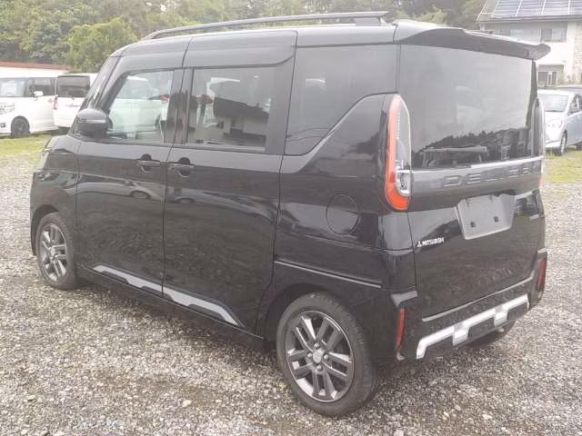 MITSUBISHI DELICA MINI