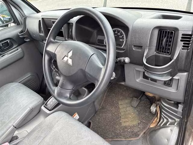MITSUBISHI MINICAB