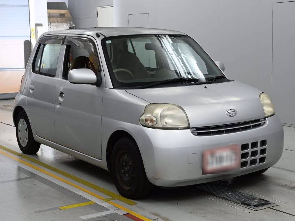DAIHATSU ESSE