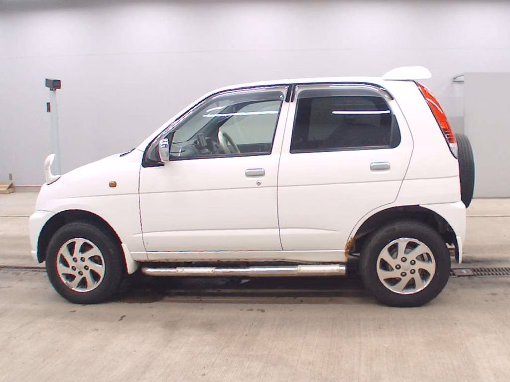 DAIHATSU TERIOS KID