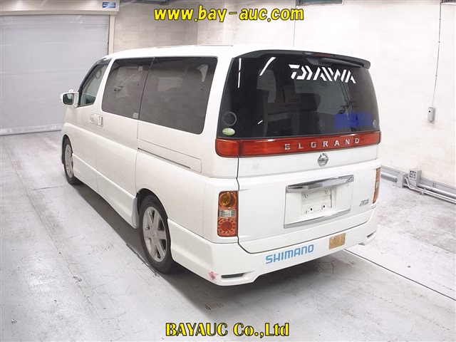 NISSAN ELGRAND