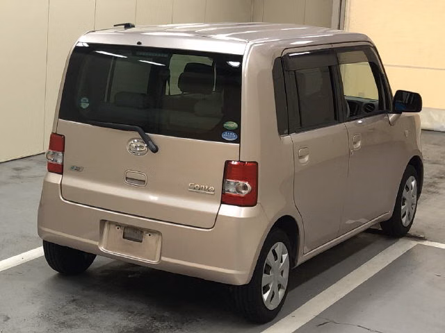 DAIHATSU MOVE CONTE