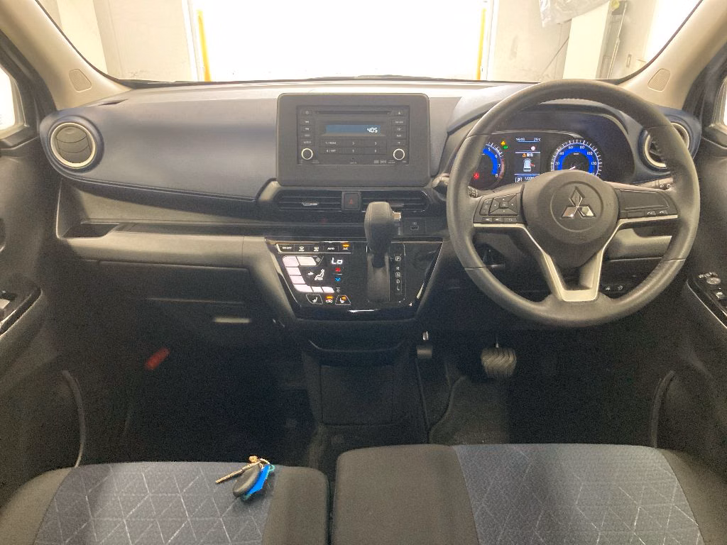 MITSUBISHI EK X