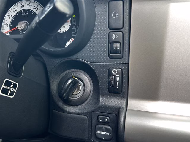 TOYOTA FJ CRUISER