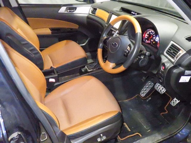 SUBARU EXIGA CROSSOVER 7
