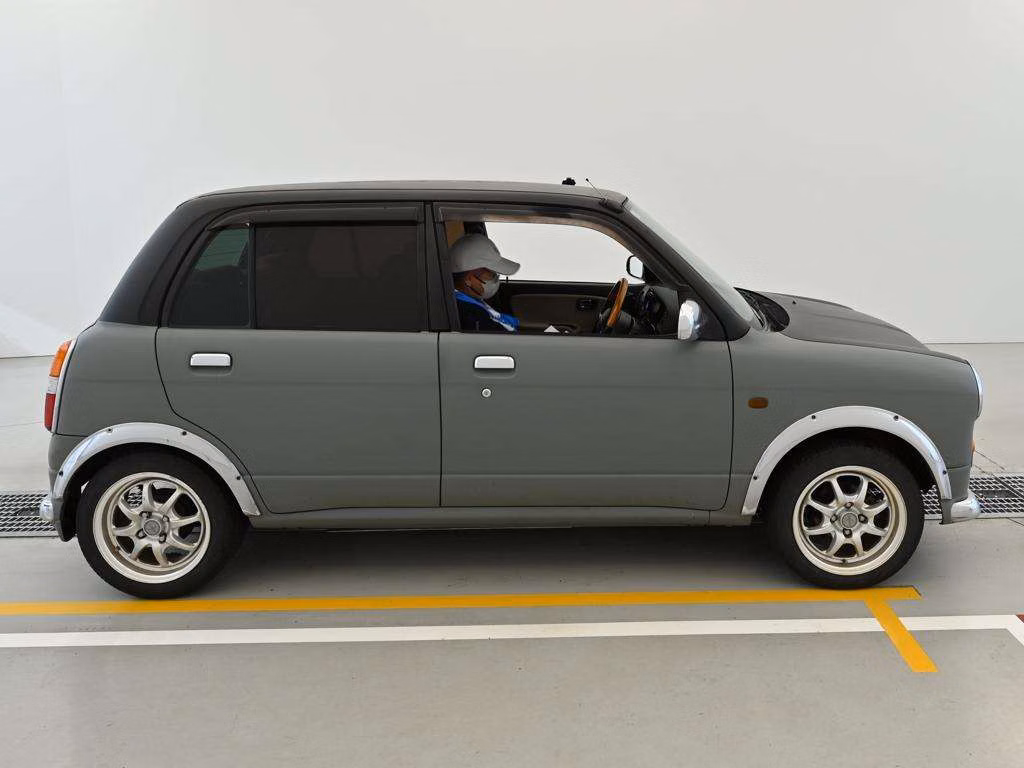 DAIHATSU MIRA GINO