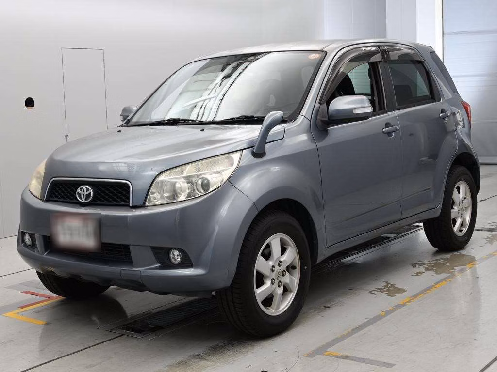 TOYOTA RUSH